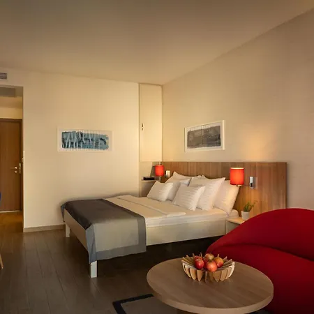 Isabella Island Resort, Valamar Collection 4* פורץ