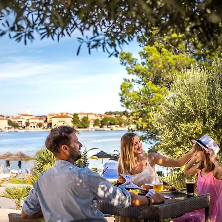 Isabella Island & Villas, Valamar Collection 酒店