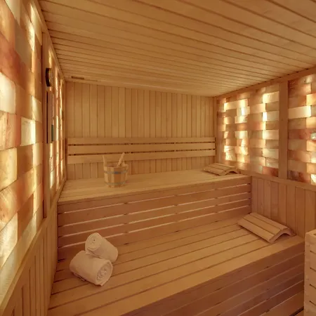 Isabella Island & 4*