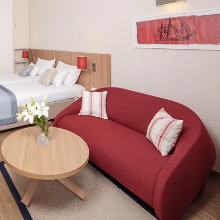 Isabella Island & Szálloda