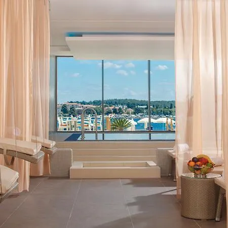 酒店 Isabella Island & Villas, Valamar Collection 波雷奇