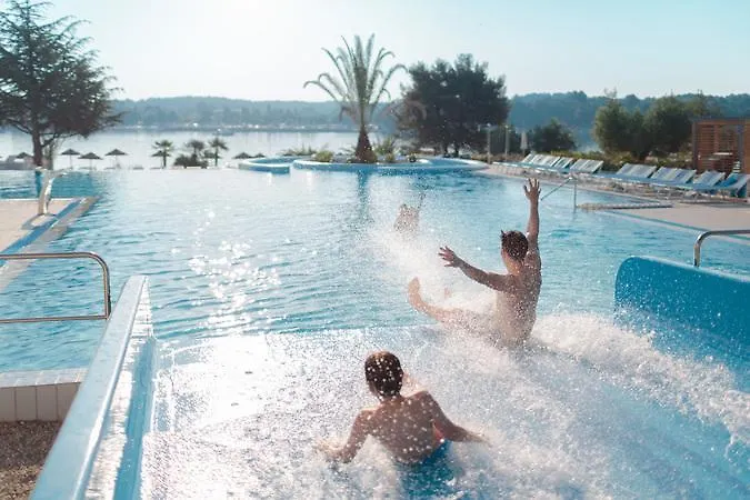 Isabella Island & Villas, Valamar Collection מלון 4*