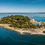 Isabella Island & Villas, Valamar Collection Hotel 4*