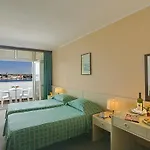 Isabella Island & Villas, Valamar Collection 波雷奇